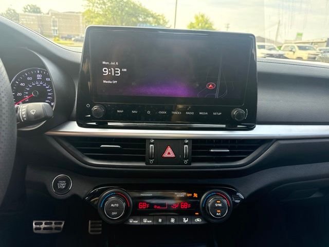 Used 2023 Black Kia GT-Line image 16