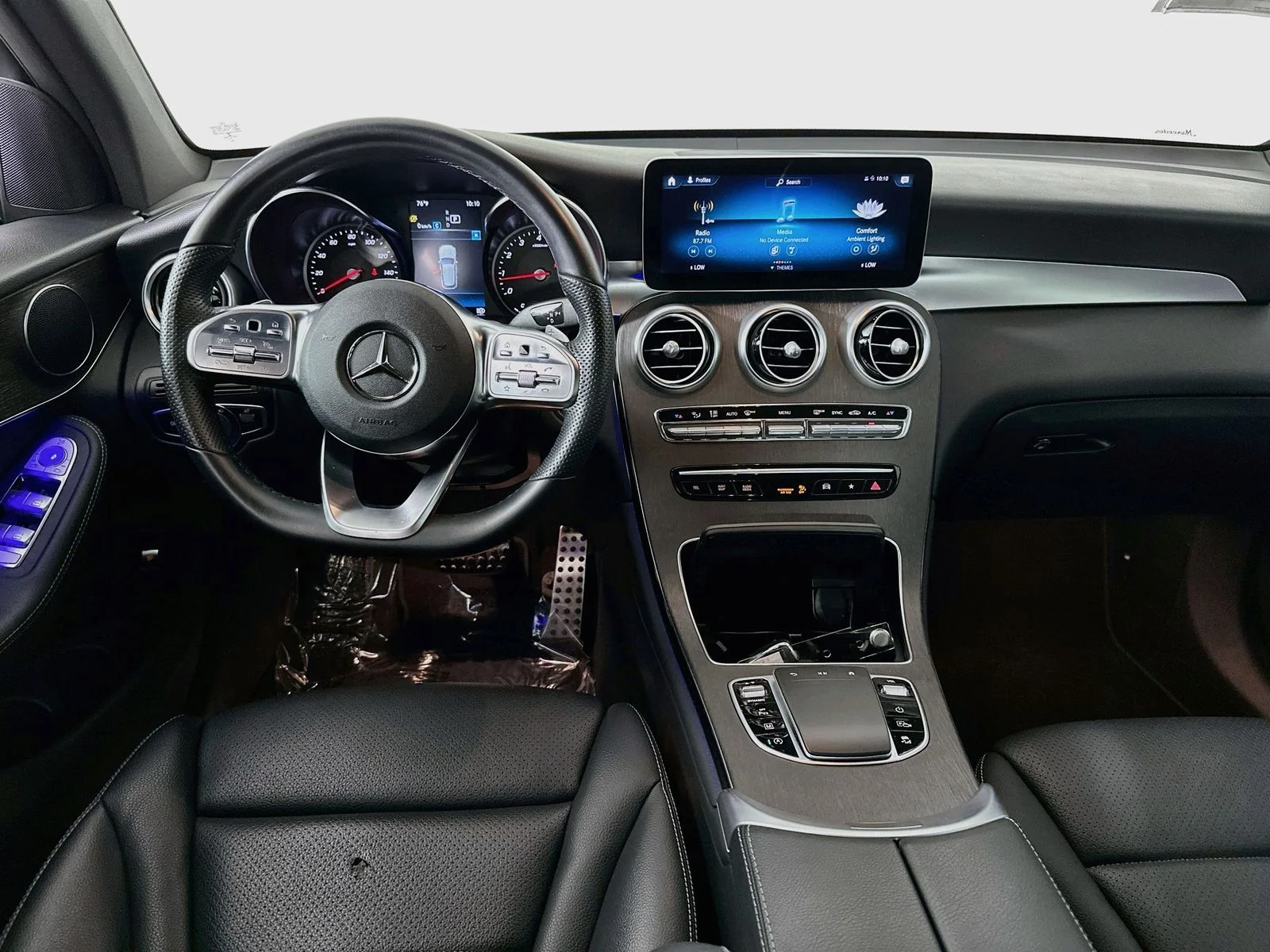 Used 2022 Black Mercedes-Benz GLC 300 image 21
