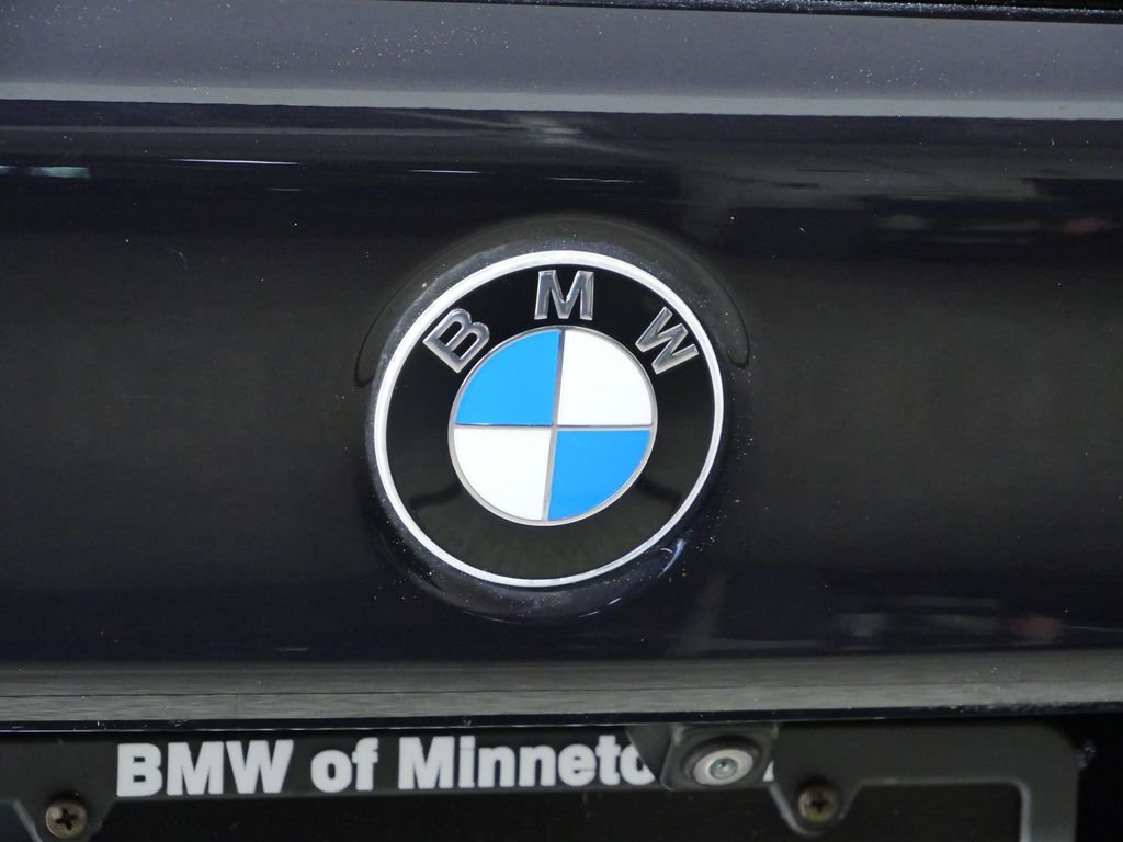 Used 2018 Carbon Black Metallic BMW M550i xDrive image 14