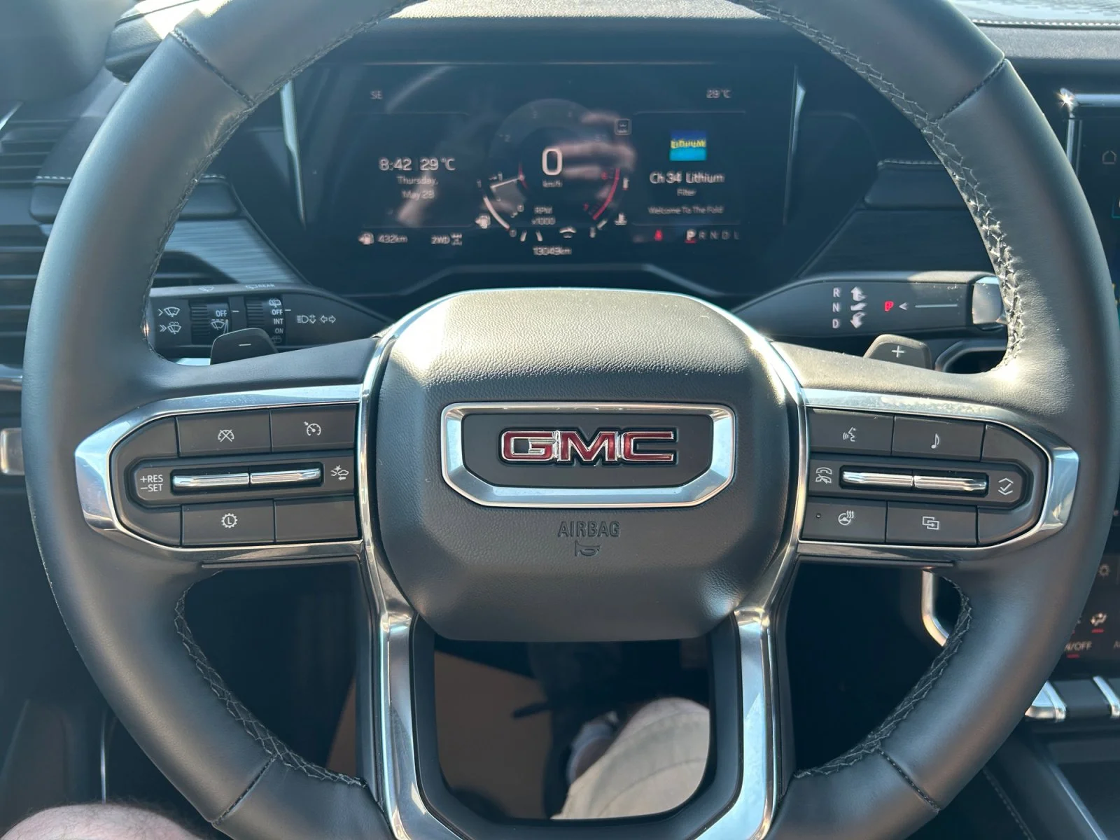 Used 2026 STERLING METALLIC GMC Elevation AWD image 22