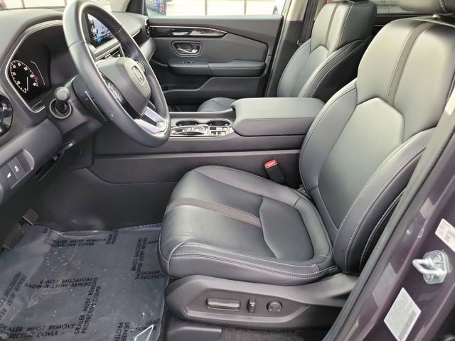 2025 Honda Pilot Touring - Photo 17