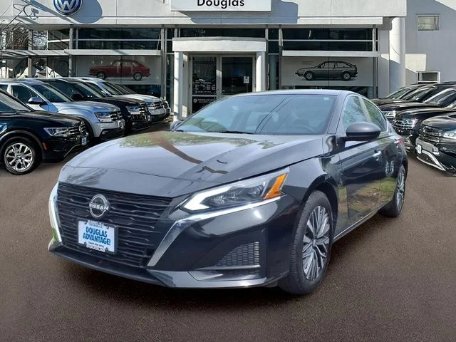2024 Nissan Altima SV