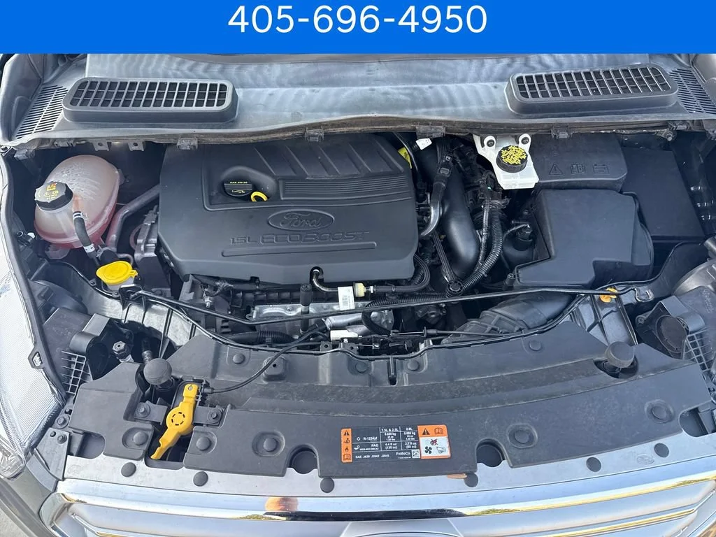 Pre-Owned 2017 Ford Escape SE