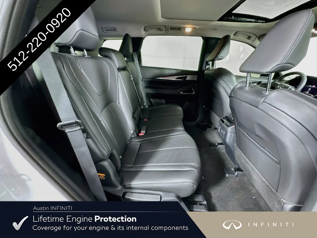New 2027 White INFINITI LUXE image 37