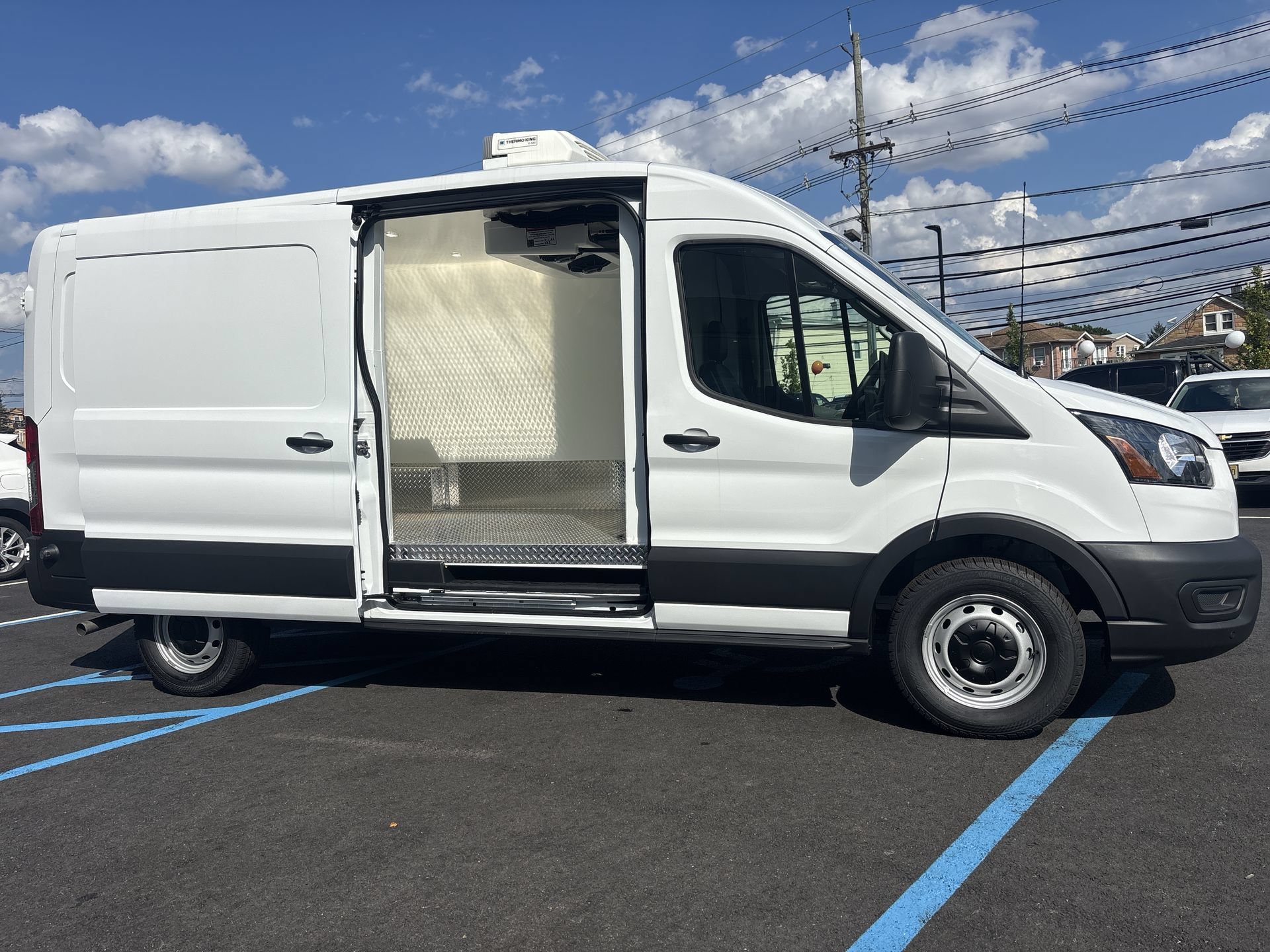 New 2026 Oxford White Ford Cargo Van image 30