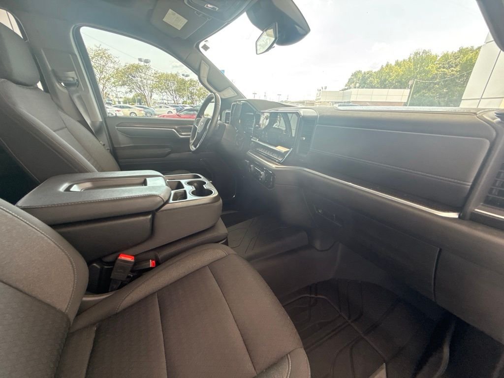 Used 2023 Gray Chevrolet LT image 33