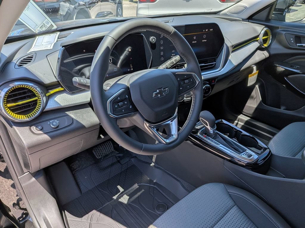 2026 Chevrolet Trax LT - Photo 32