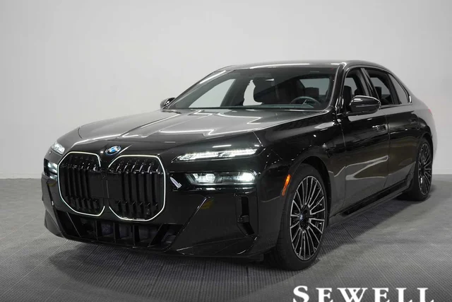 Certified Pre-Owned 2025 BMW i7 xDrive60