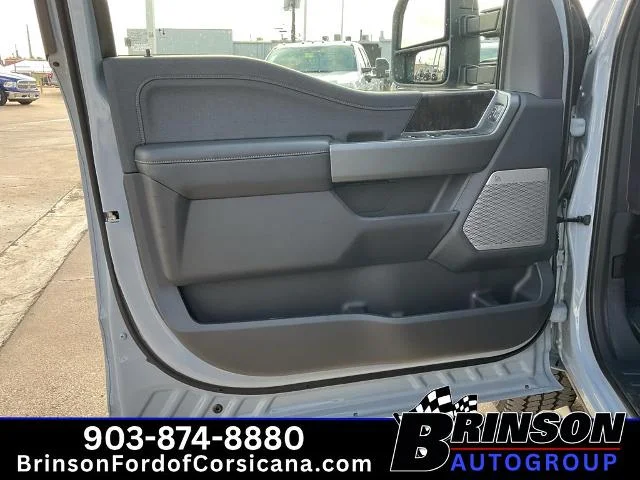 New 2026 Glacier Gray Metallic Tri-Coat Ford F-250® Lariat® image 34