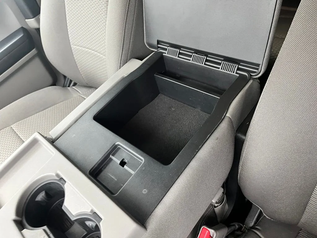 Used 2015  Ford XLT image 29
