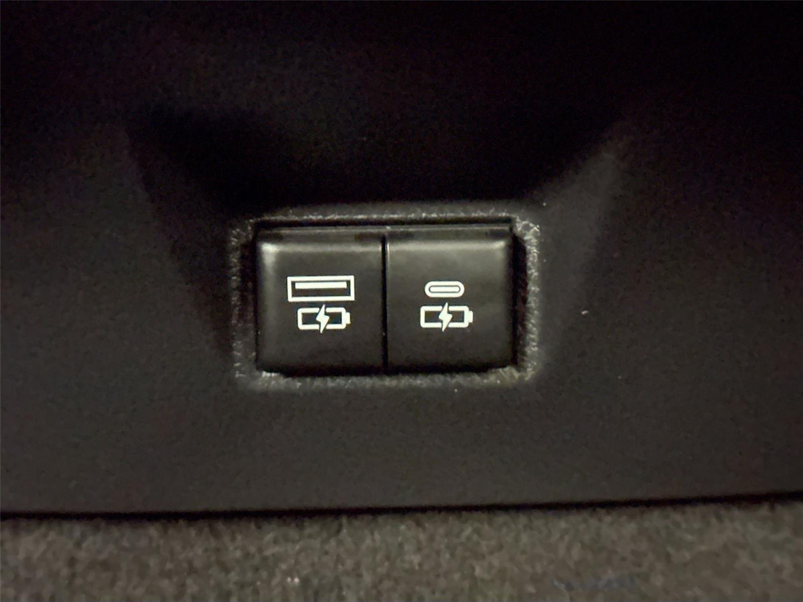 Certified Used 2025 Heavy Metal Toyota SE image 37