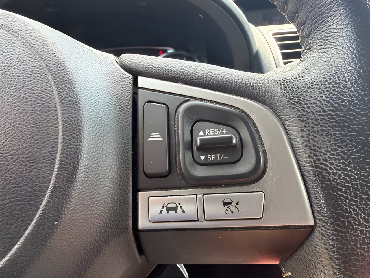 Used 2018 Crystal White Pearl Subaru Touring image 22