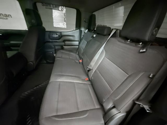 Used 2022 Silver Ice Metallic Chevrolet Custom image 23