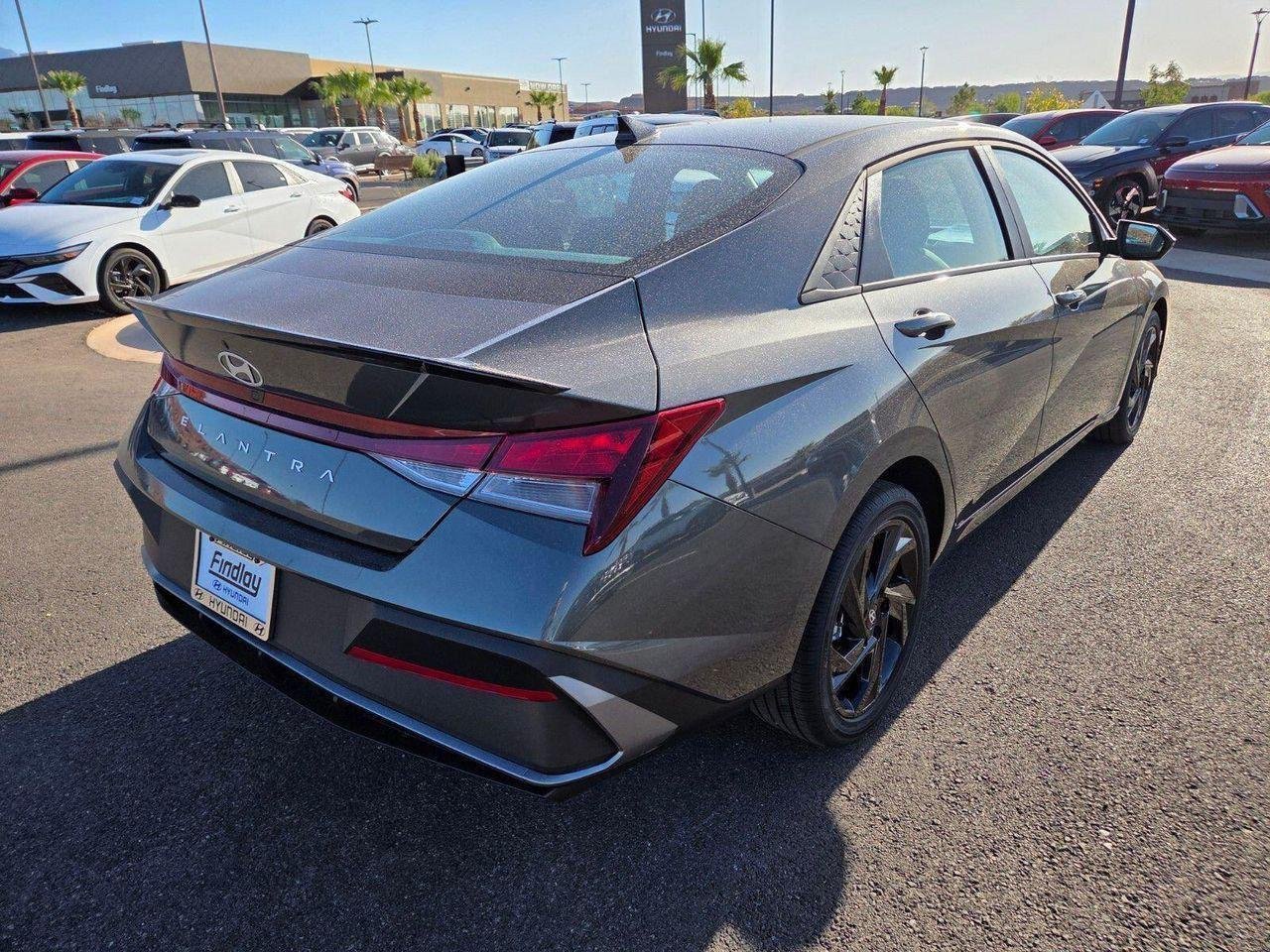 New 2026 Gray Hyundai SEL Sport image 3