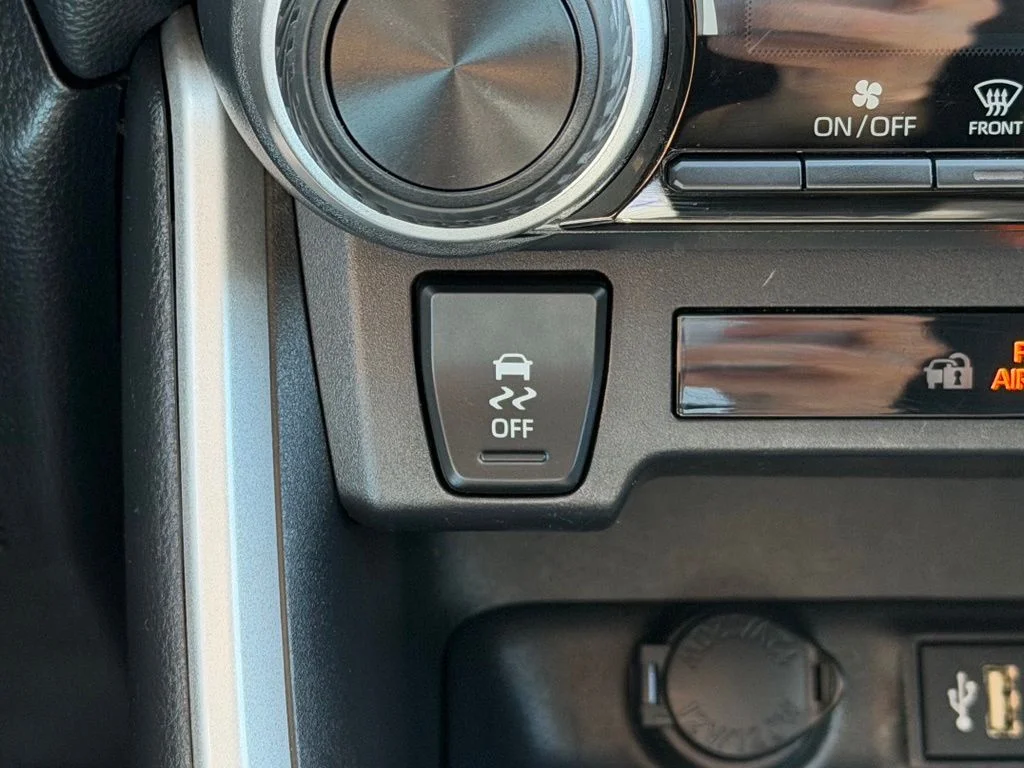 Certified Used 2025 Silver Toyota LE image 13