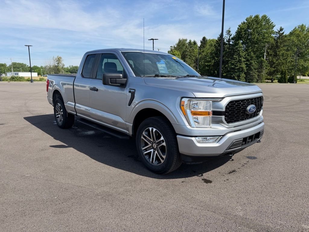 Used 2021 Silver Ford XL image 3