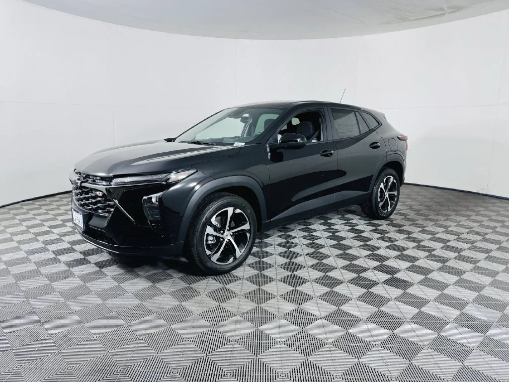 Used 2026 Mosaic Black Metallic Chevrolet 1RS image 4