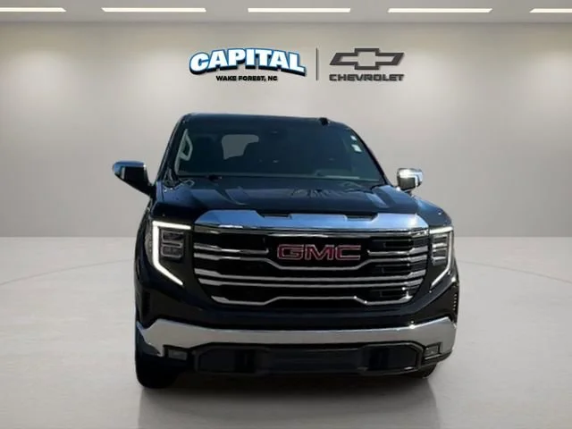 Used 2025 Onyx Black GMC SLT image 11