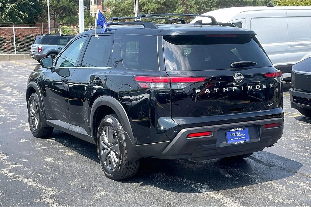 Used 2022 Black Nissan SV image 10