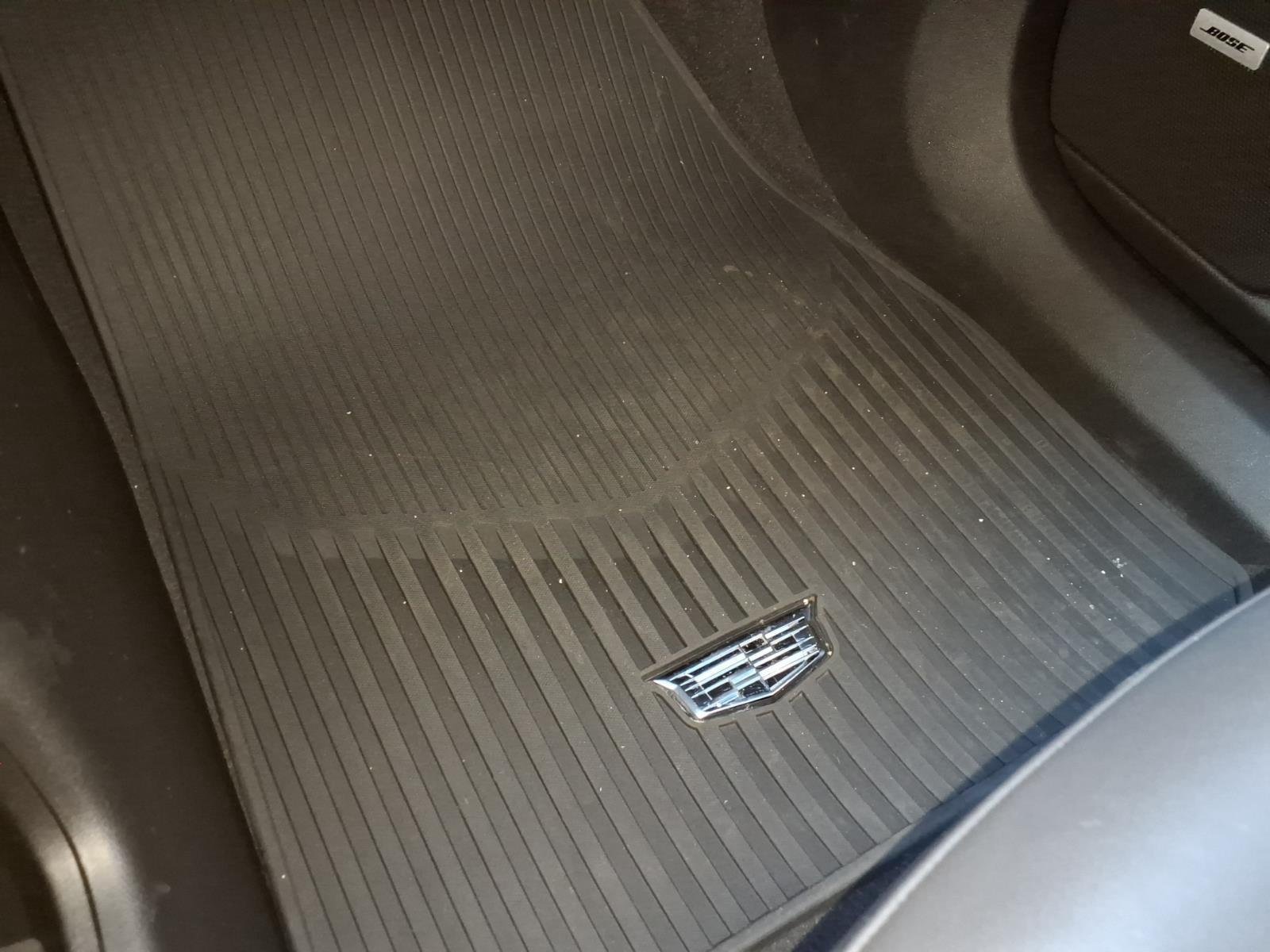 Used 2022 Crystal White Tricoat Cadillac Sport image 33