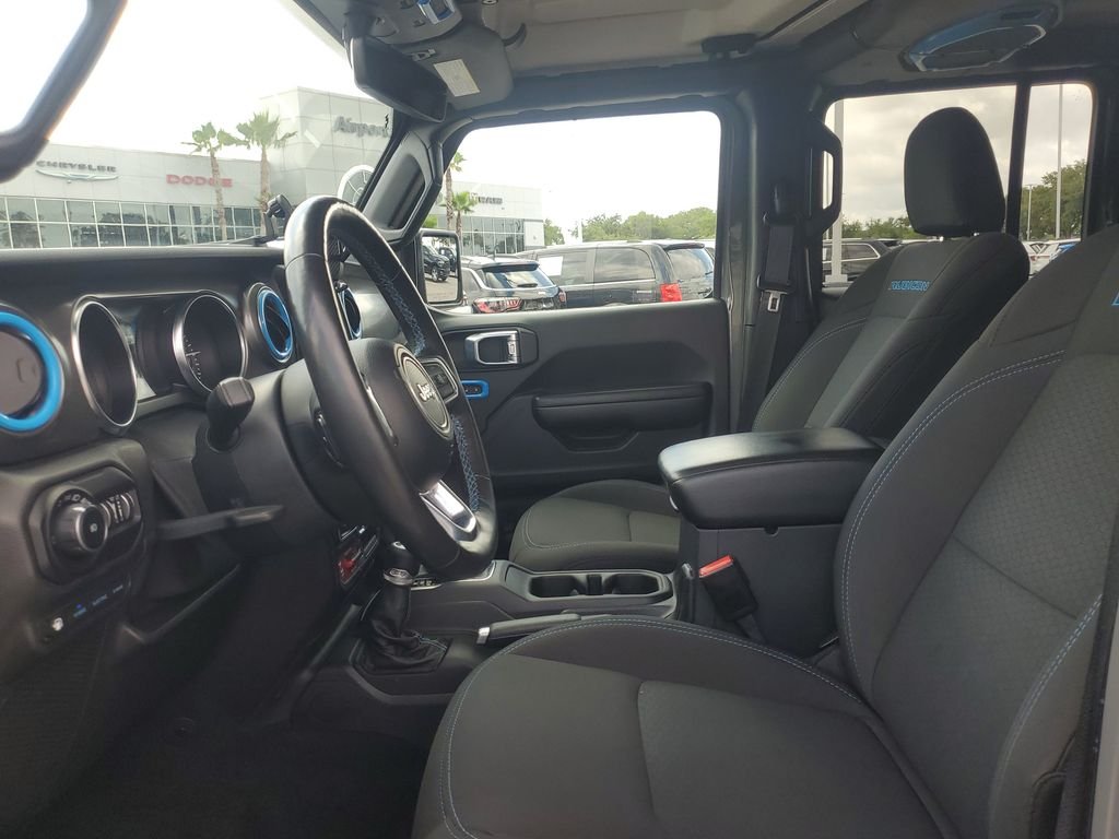 Used 2021 Gray Jeep Unlimited Rubicon 4xe image 11