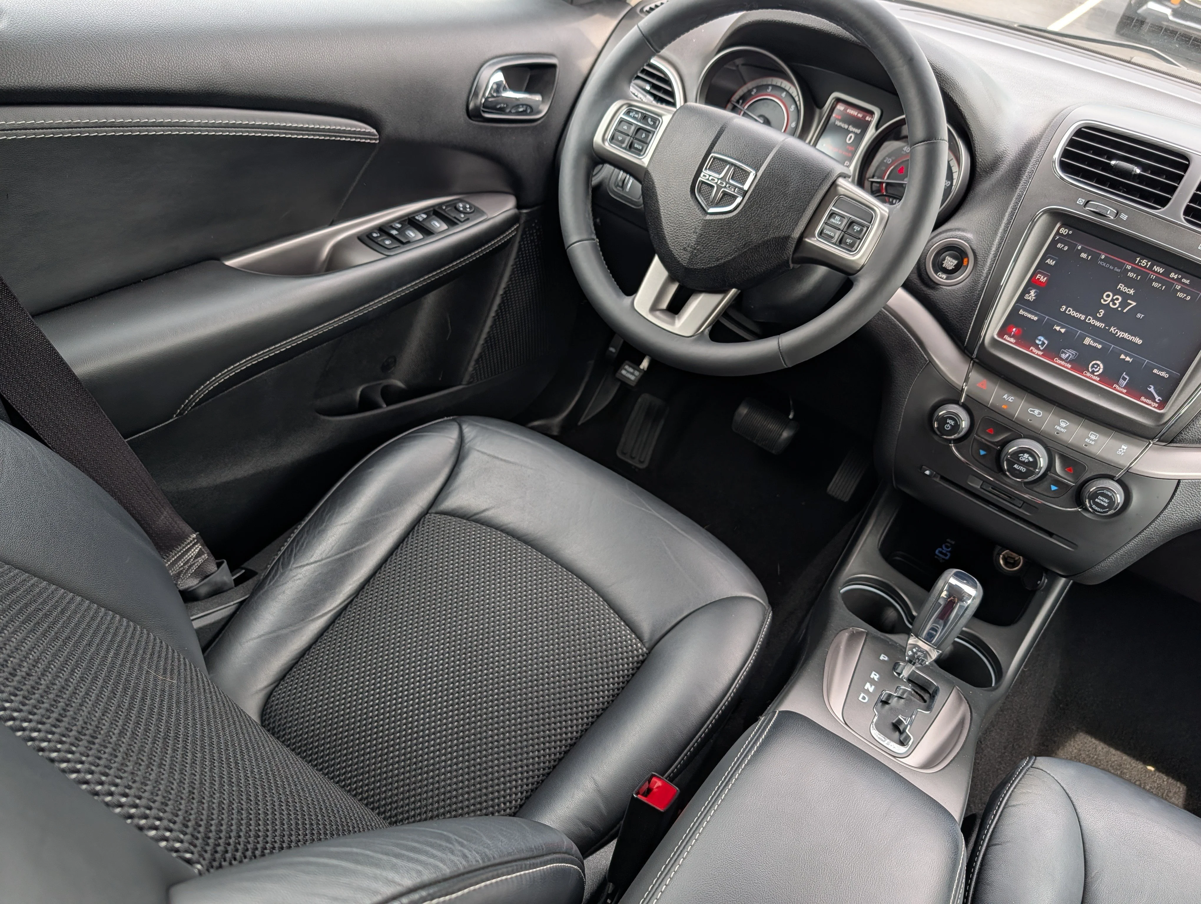 Used 2017 Redline 2 Coat Pearl Dodge Crossroad Plus image 9