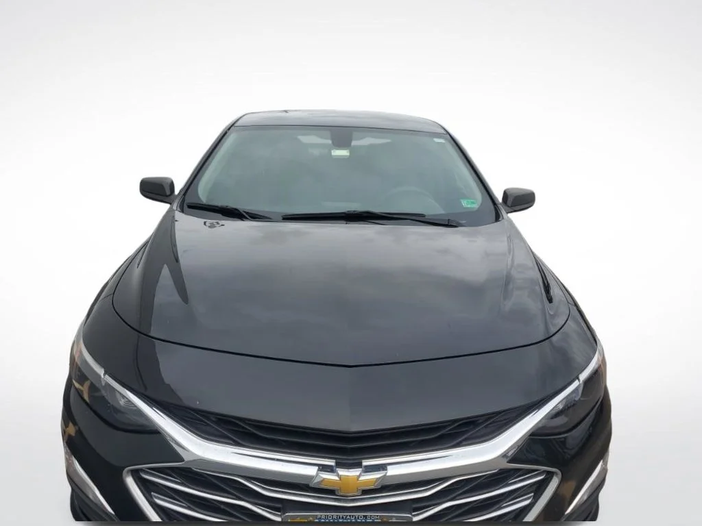 Used 2022 Black Chevrolet LS image 6