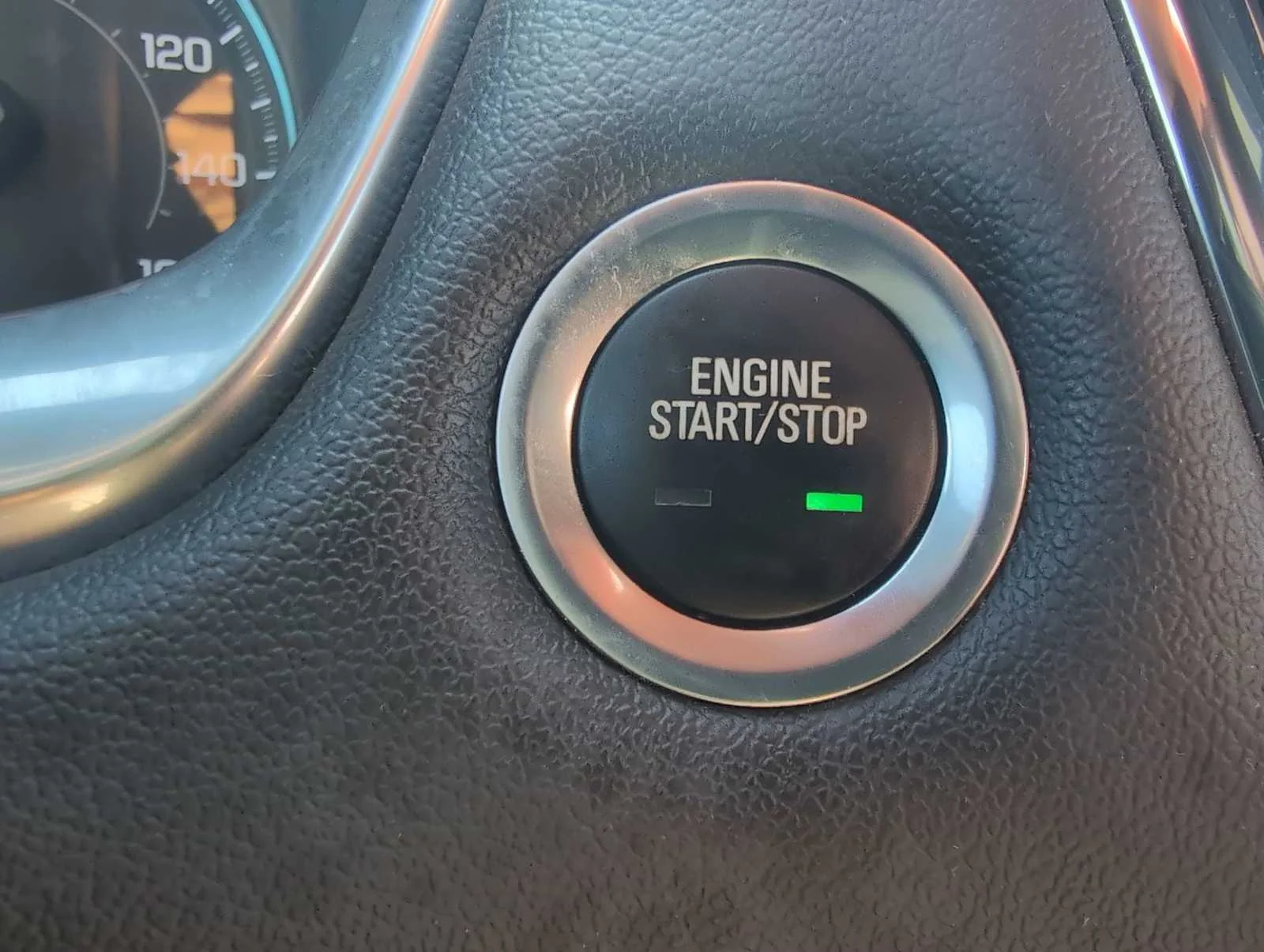 Used 2023 Silver Sage Metallic Chevrolet LT Cloth image 17