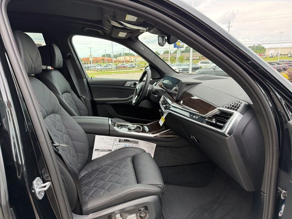 New 2027 Black Sapphire Metallic BMW xDrive40i image 25