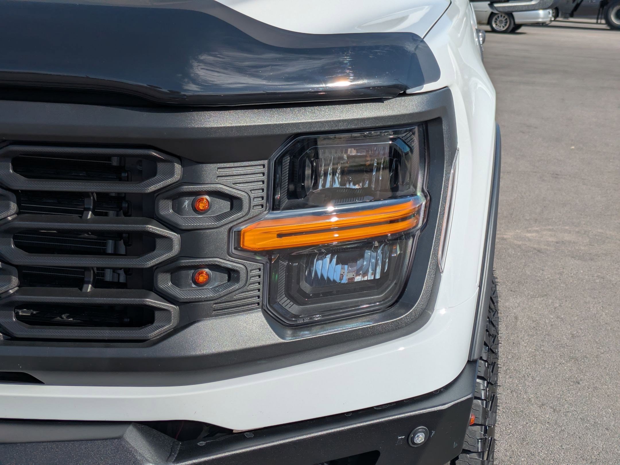 Used 2025 Oxford White Ford XL image 11