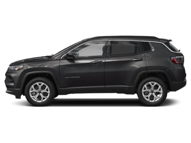 Used 2025 Diamond Black Crystal Pearlcoat Jeep Limited 4x4 image 2