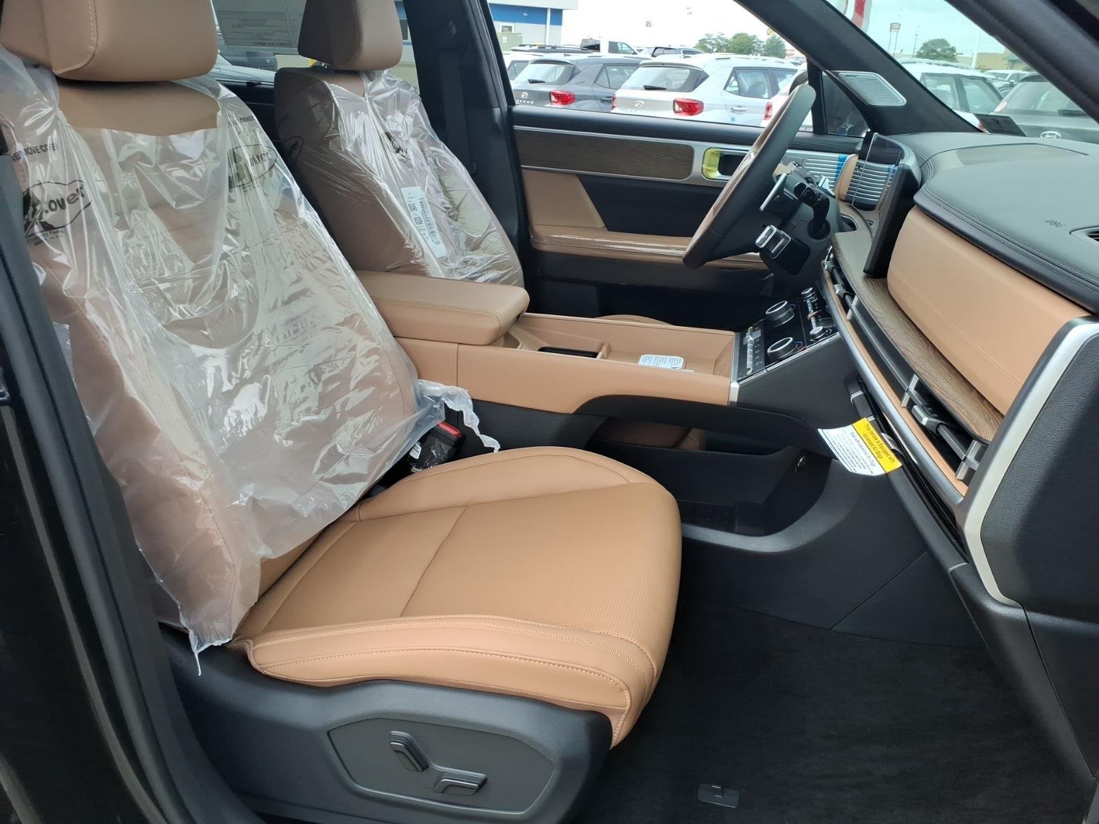 New 2026 PHANTOM BLACK / BROWN HYUNDAI CALLIGRAPHY AWD image 4