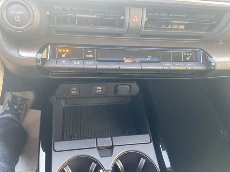 2026 Toyota Prius XLE - Photo 16
