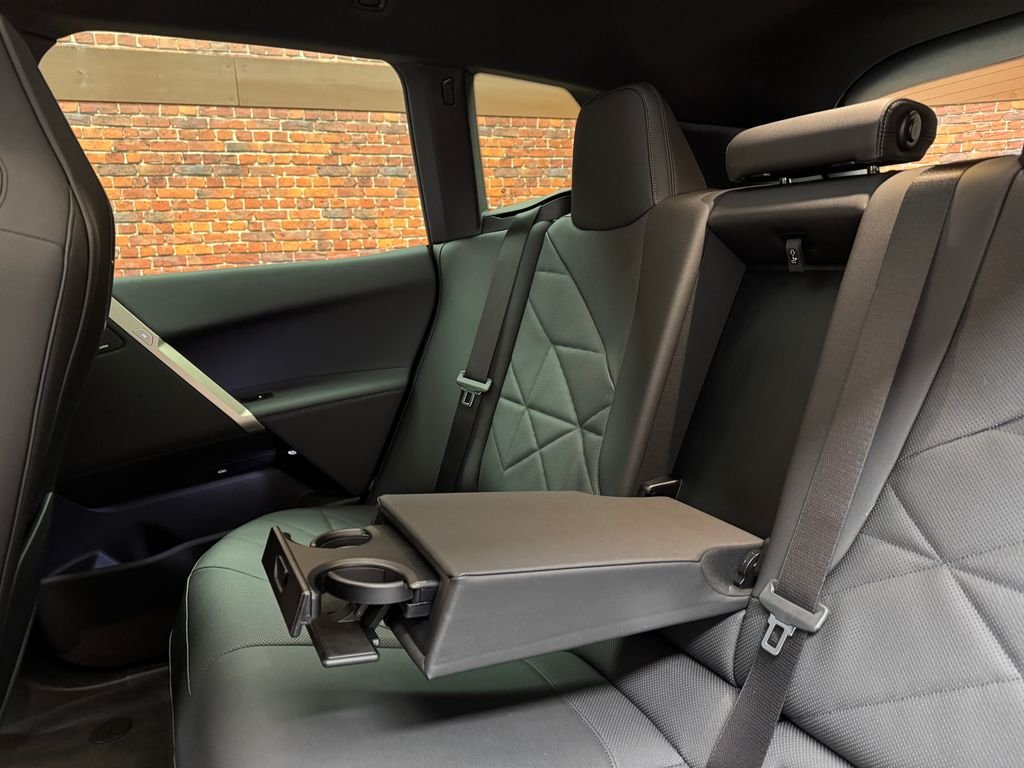 2026 BMW iX 60 - Photo 12