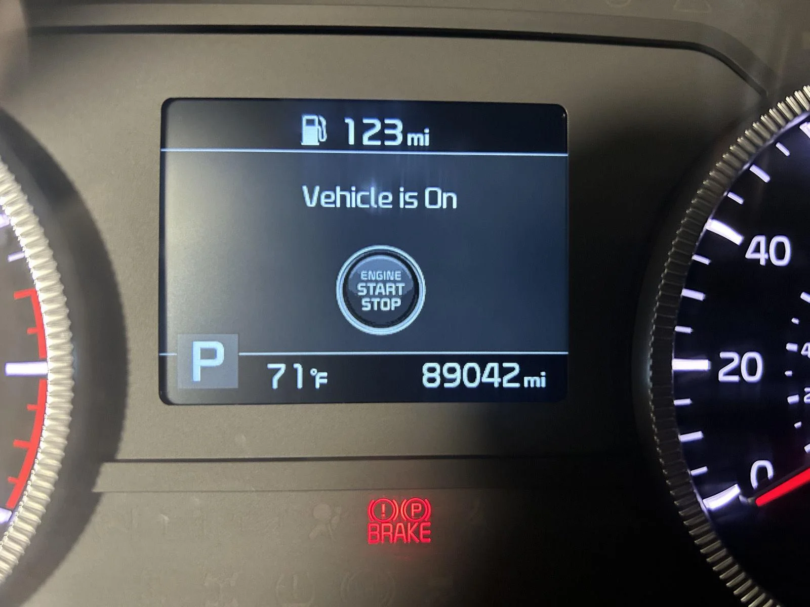 Used 2022 White Pearl Kia EX image 18