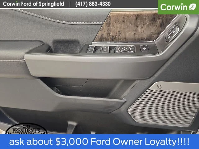 New 2026 Oxford White Ford F-350® Lariat® image 39