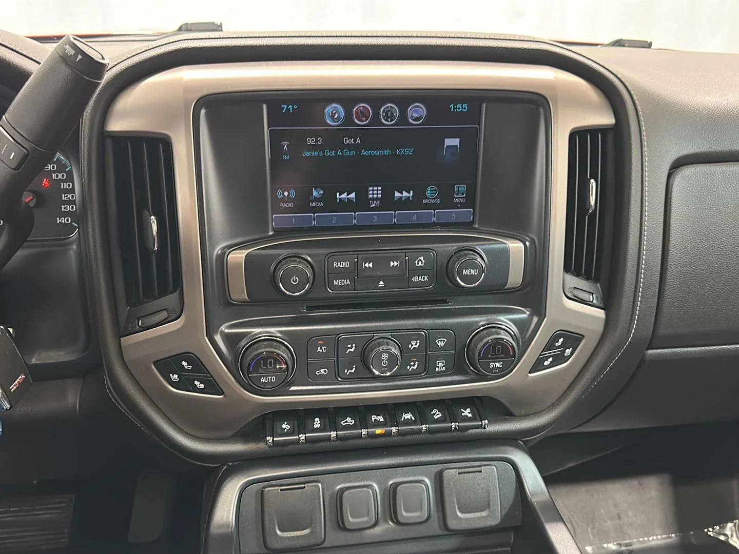 Used 2018 RED QUARTZ TINTCOAT GMC Denali image 12