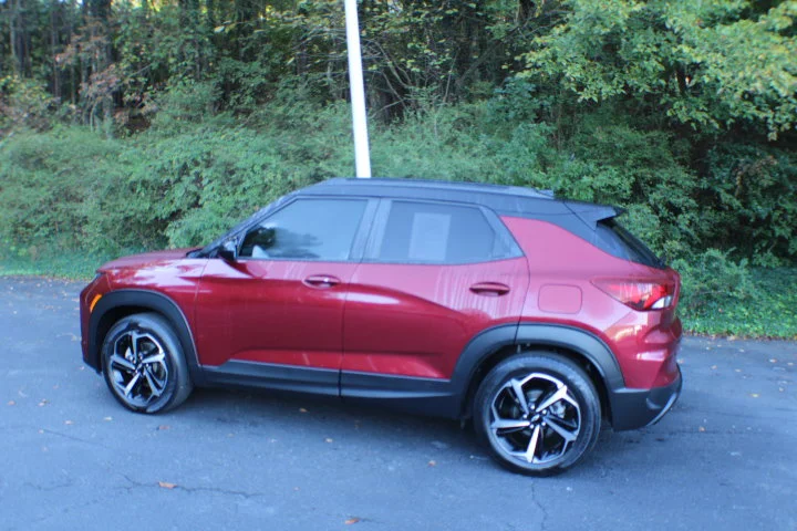Used 2023 CRIMSON METALLIC Chevrolet RS image 3