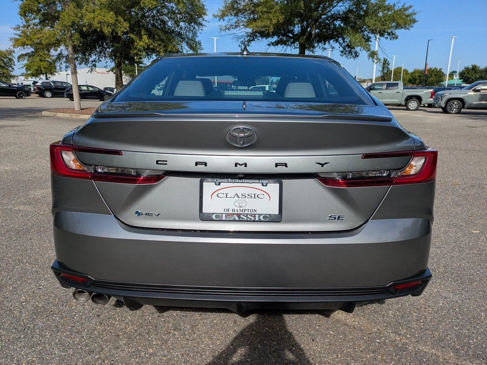 Certified Used 2025  Toyota SE image 5