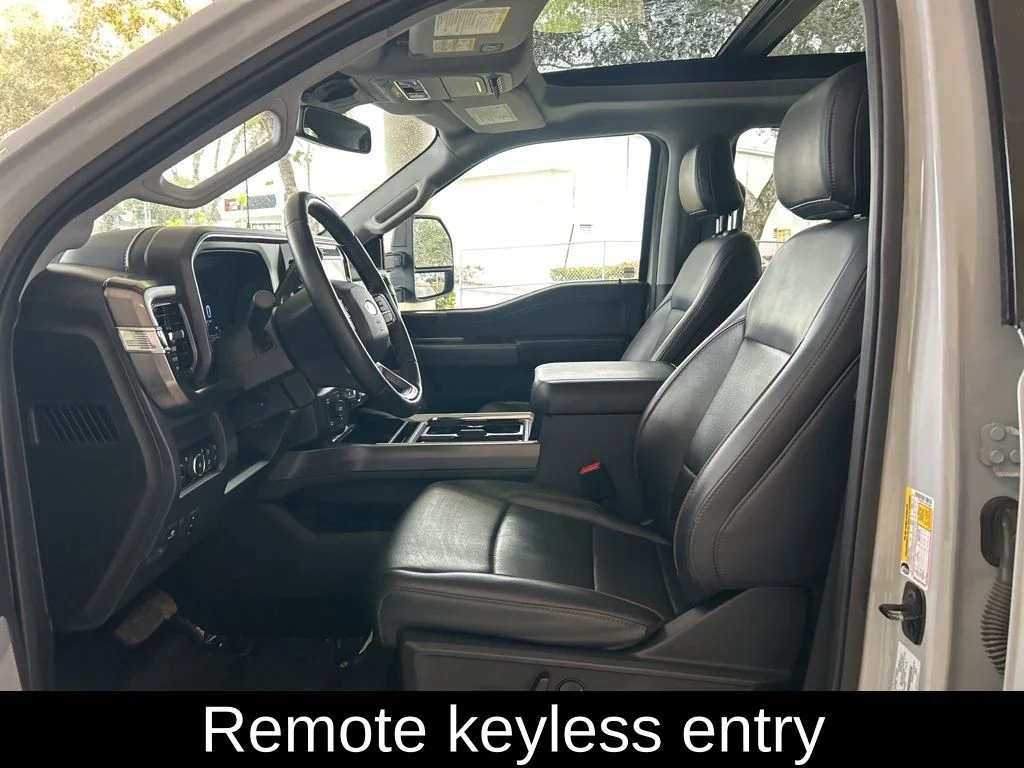 Used 2025 Gray Ford Lariat image 5