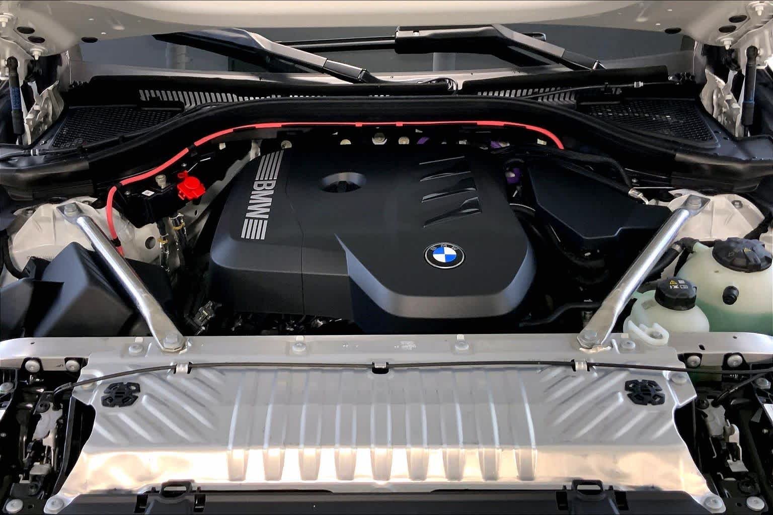 New 2026 Alpine White BMW 30 xDrive image 16