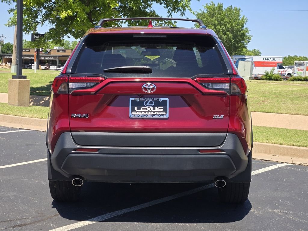 Used 2024 Red Toyota XLE Premium image 6