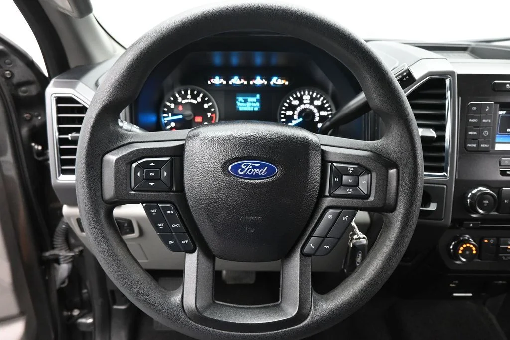 Used 2017 Gray Ford XLT image 10