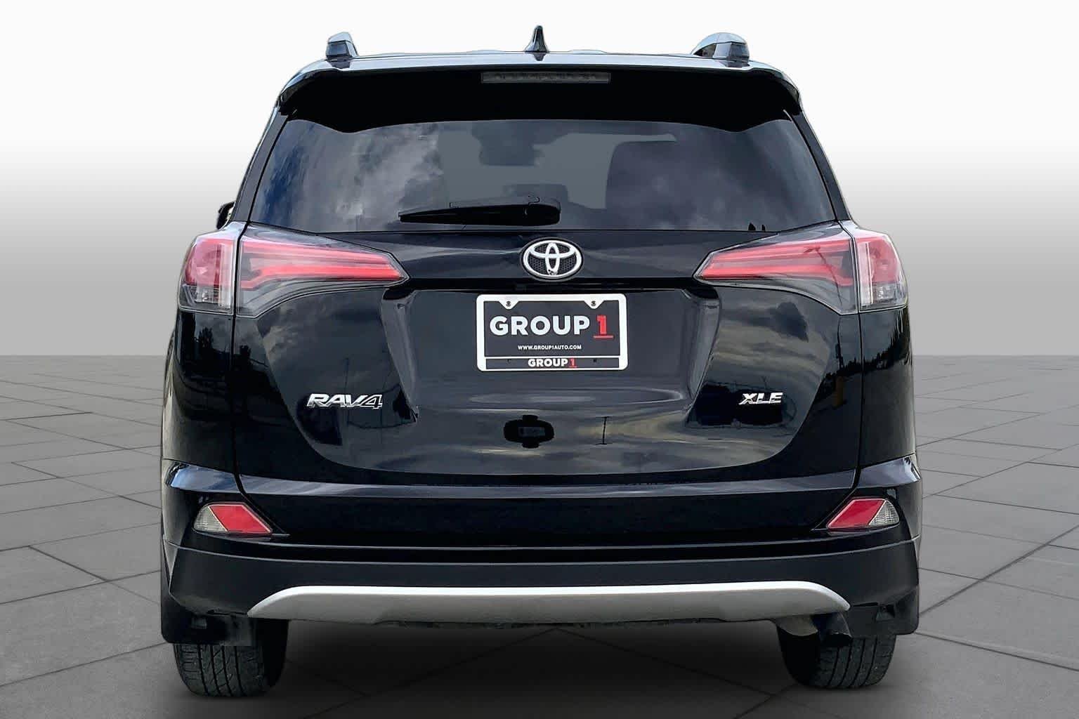Used 2017 Black Toyota XLE image 5