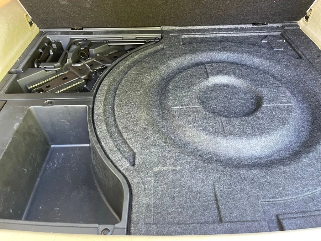 Used 2015 Cashmere Metallic Lexus 350 image 9