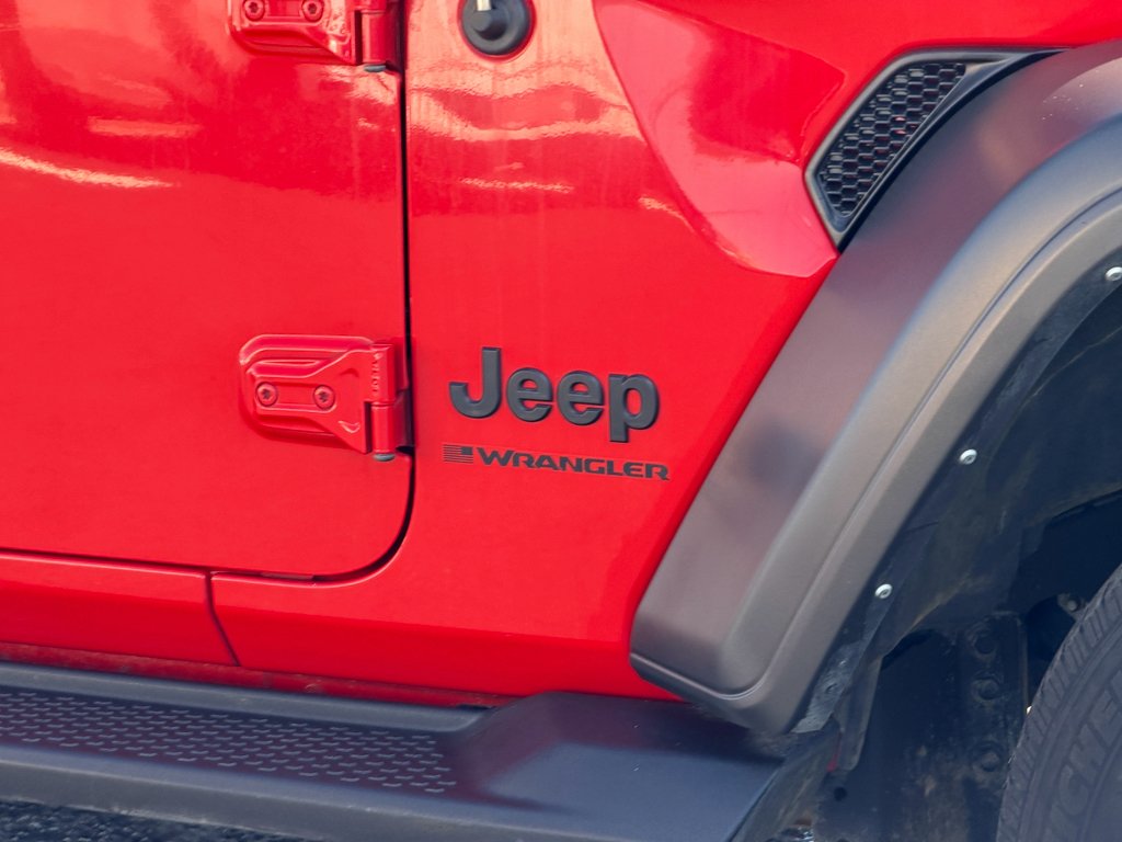 Used 2023 Firecracker Red Clearcoat Jeep Sport S image 4