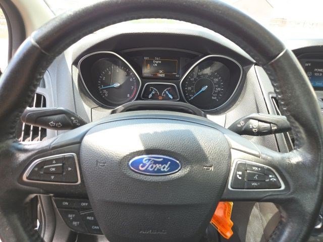 Used 2015 Black Ford SE image 12