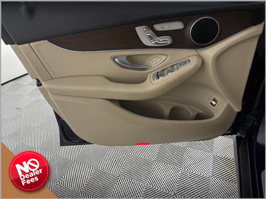 2019 Mercedes-Benz GLC GLC300 - Photo 7