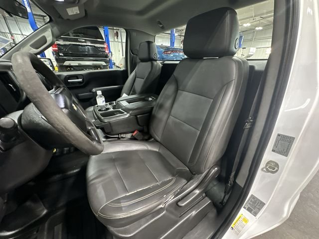 Used 2019 Summit White Chevrolet WT image 17