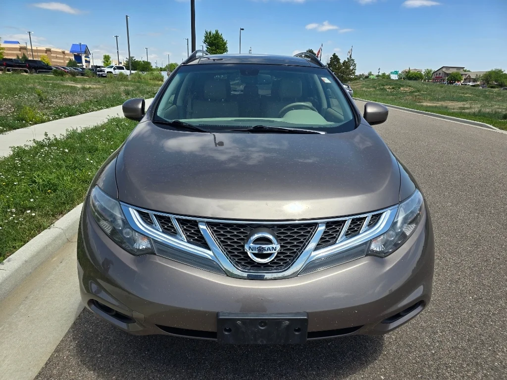 Used 2014 Tinted Bronze Metallic Nissan LE image 8